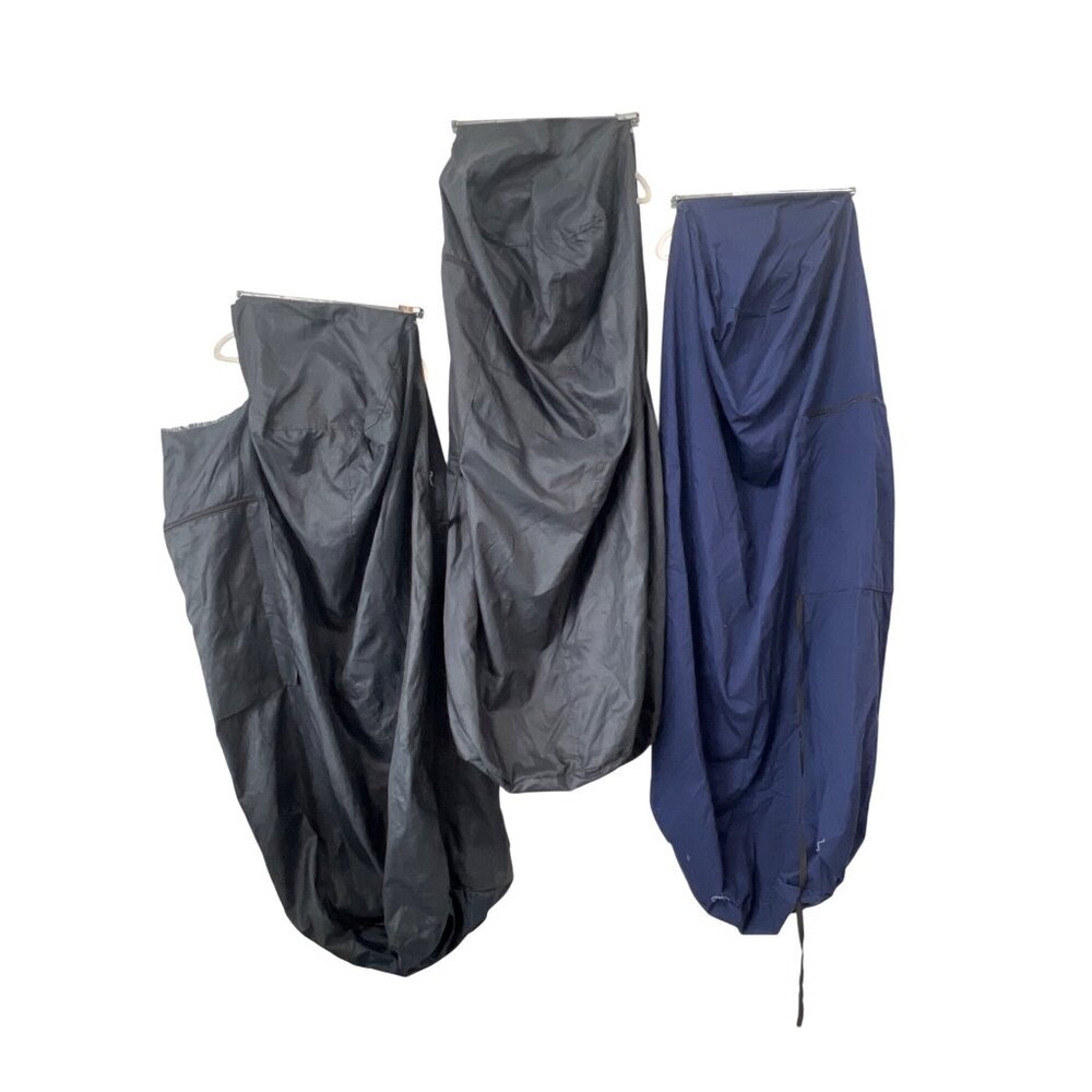 Set Of 3 Garment Bags With Zipper Closures and Damaged Areas Black Blue